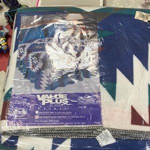 Vintage 80s Country Quilt king-Queen Value Plus Country Geometric Quaint